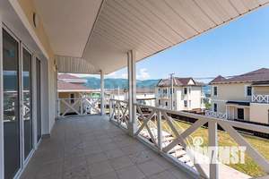 Дом 300м&sup2;, 3-этажный, участок 5 сот.  