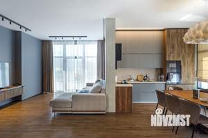 Коттедж 185м², 2-этажный, участок 5 сот.  