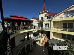 Дом 559м&sup2;, 4-этажный, участок 6 сот.  