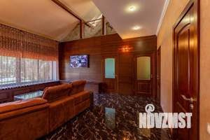 Коттедж 310м&sup2;, 2-этажный, участок 6 сот.  