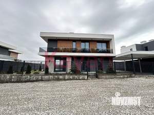 Дом 260м&sup2;, 2-этажный, участок 5 сот.  