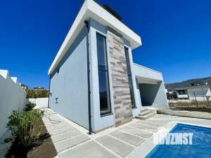 Дом 220м&sup2;, 2-этажный, участок 4 сот.  