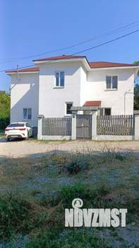 Дом 179м&sup2;, 2-этажный, участок 3 сот.  