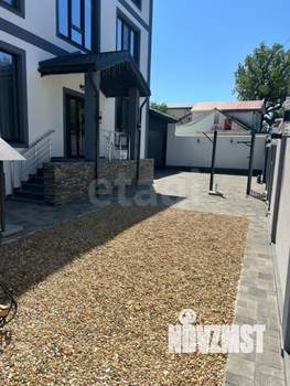 Дом 497м&sup2;, 3-этажный, участок 6 сот.  