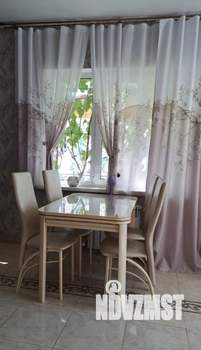 Дом 228м&sup2;, 3-этажный, участок 5 сот.  