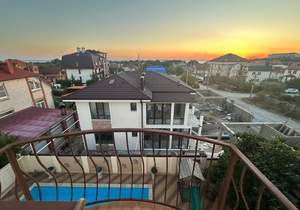 Дом 663м², 3-этажный, участок 7 сот.  