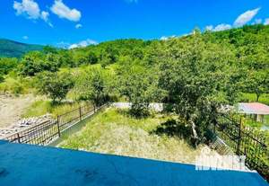 Дом 160м&sup2;, 2-этажный, участок 4 сот.  