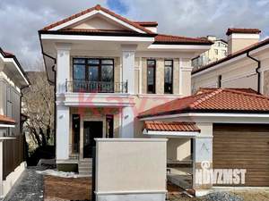 Дом 281м&sup2;, 3-этажный, участок 3 сот.  