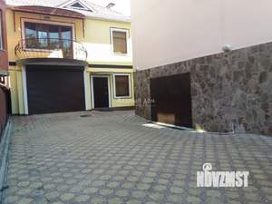 Дом 200м², 2-этажный, участок 3 сот.  