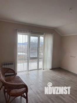 Коттедж 192м&sup2;, 3-этажный, участок 6 сот.  