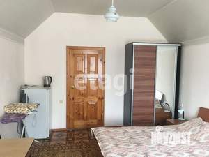 Дом 530м&sup2;, 3-этажный, участок 6 сот.  