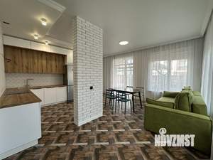 Коттедж 170м&sup2;, 3-этажный, участок 2 сот.  