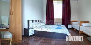 Дом 265м&sup2;, 2-этажный, участок 7 сот.  