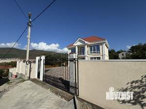 Дом 170м&sup2;, 2-этажный, участок 8 сот.  