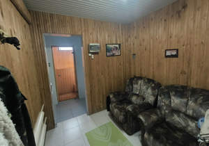 Дом 250м&sup2;, 3-этажный, участок 14 сот.  