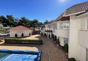 Дом 651м&sup2;, 3-этажный, участок 15 сот.  