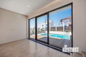 Таунхаус 227м&sup2;, 2-этажный, участок 4 сот.  