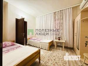 Дом 517м&sup2;, 3-этажный, участок 2 сот.  