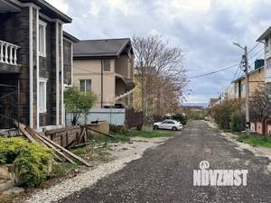 Дом 600м&sup2;, 3-этажный, участок 10 сот.  