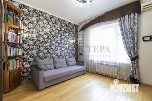 Дом 280м², 3-этажный, участок 4 сот.  