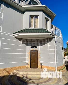 Дом 400м&sup2;, 3-этажный, участок 7 сот.  