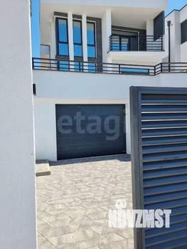 Дом 289м&sup2;, 3-этажный, участок 3 сот.  