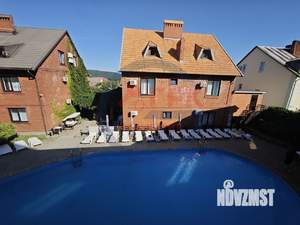 Дом 450м&sup2;, 3-этажный, участок 6 сот.  