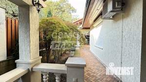 Дом 320м&sup2;, 2-этажный, участок 9 сот.  