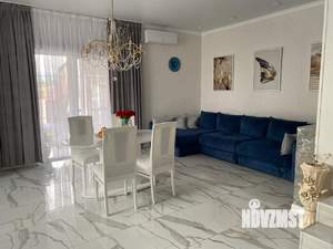 Коттедж 140м², 2-этажный, участок 5 сот.  