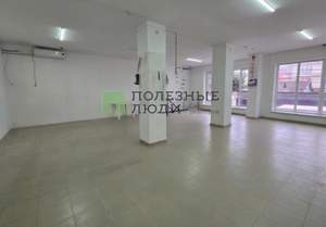 Дом 614м&sup2;, 3-этажный, участок 5 сот.  