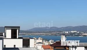 Дом 298м&sup2;, 2-этажный, участок 6 сот.  