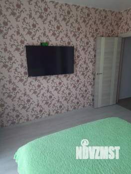 Таунхаус 130м&sup2;, 3-этажный, участок 1 сот.  