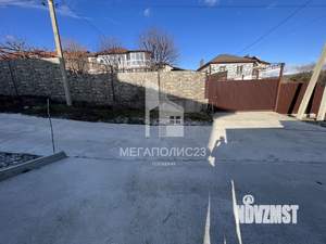 Дом 290м&sup2;, 3-этажный, участок 12 сот.  