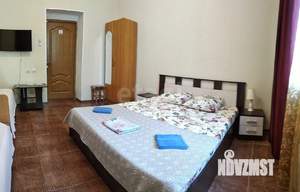 Дом 265м&sup2;, 2-этажный, участок 7 сот.  