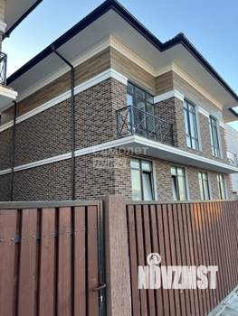 Дом 200м&sup2;, 2-этажный, участок 1 сот.  