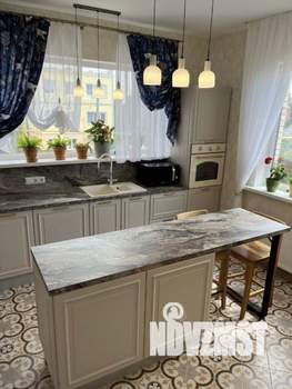 Дом 294м&sup2;, 4-этажный, участок 4 сот.  