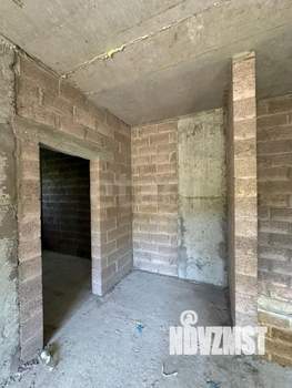 Дом 291м&sup2;, 3-этажный, участок 3 сот.  