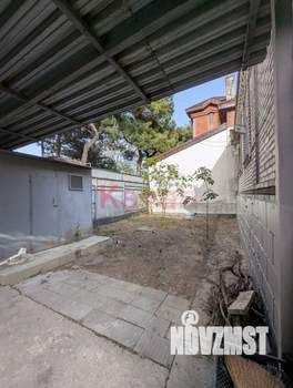 Дом 323м&sup2;, 2-этажный, участок 6 сот.  