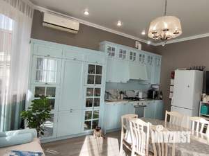 Дом 250м&sup2;, 3-этажный, участок 3 сот.  