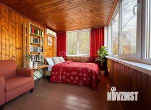 Дом 100м&sup2;, 2-этажный, участок 7 сот.  