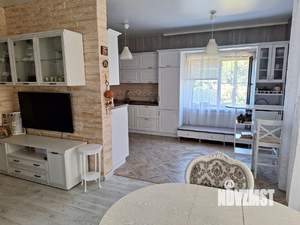 Коттедж 362м², 3-этажный, участок 6 сот.  