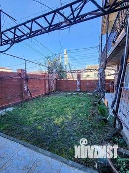 Дом 480м&sup2;, 3-этажный, участок 4 сот.  