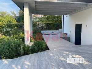 Дом 234м&sup2;, 2-этажный, участок 4 сот.  