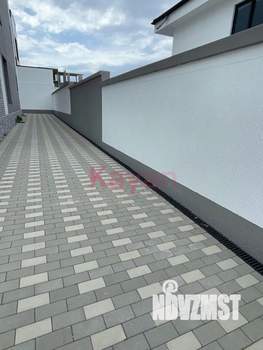 Дом 275м&sup2;, 3-этажный, участок 3 сот.  