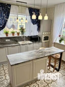 Дом 275м&sup2;, 4-этажный, участок 4 сот.  