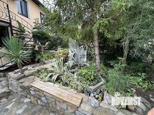 Дом 311м&sup2;, 2-этажный, участок 6 сот.  