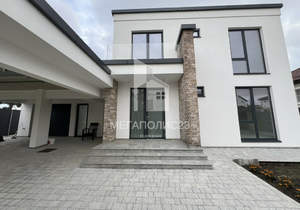 Дом 252м², 3-этажный, участок 7 сот.  