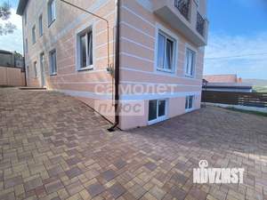 Дом 480м², 3-этажный, участок 4 сот.  