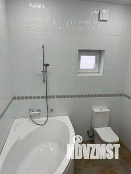 Дом 294м&sup2;, 4-этажный, участок 4 сот.  