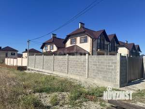 Дом 128м&sup2;, 2-этажный, участок 3 сот.  